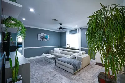 7105 SW 3rd Ct, North Lauderdale, FL 33068 - Photo 4