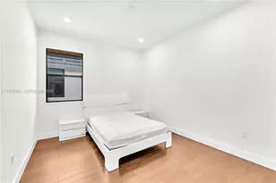 10250 NW 76th Terrace, Doral, FL 33178 - Photo 16