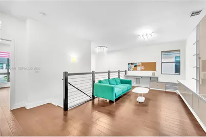 10250 NW 76th Ter, Doral, FL 33178 - Photo 12