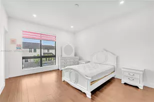 10250 NW 76th Terrace, Doral, FL 33178 - Photo 18