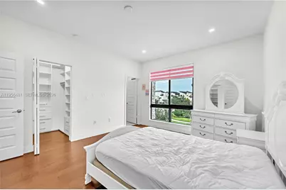 10250 NW 76th Ter, Doral, FL 33178 - Photo 20