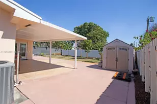 1201 NW 78th Ave, Pembroke Pines, FL 33024 - Photo 36