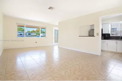 1201 NW 78th Ave, Pembroke Pines, FL 33024 - Photo 16