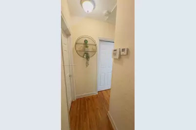 3310 NW 19th Ter, Miami, FL 33125 - Photo 14