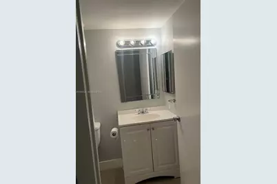 800 N Miami Ave #E-102, Miami, FL 33136 - Photo 10