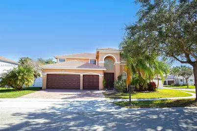 2023 NW 141st Ave, Pembroke Pines, FL 33028 - Photo 1