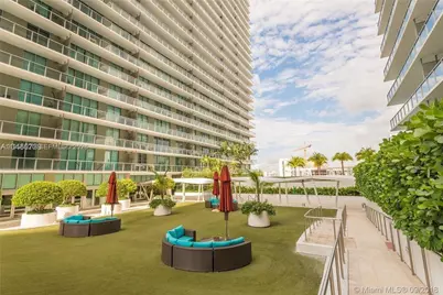 1111 SW 1st Ave #1422-N, Miami, FL 33130 - Photo 4