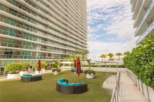 1111 SW 1st Ave, Miami, FL 33130 - Photo 4