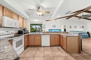 250 SW 37th Terrace, Cape Coral, FL 33914 - Photo 12