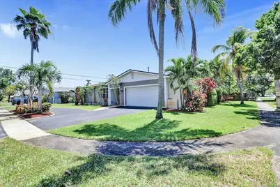 5380 SW 8th Ct, Plantation, FL 33317 - Photo 2
