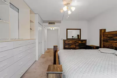 182 Lakeview Dr #204, Weston, FL 33326 - Photo 22