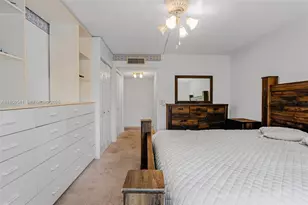 182 Lakeview Dr, Weston, FL 33326 - Photo 22