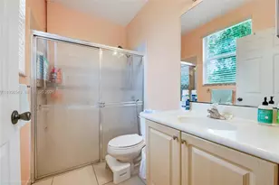 1402 SE 16th Ave, Homestead, FL 33035 - Photo 6