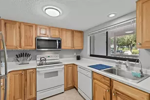 1054 Lotus Cove Ct, Other City - In The State Of Florida, FL 32714 - Photo 14