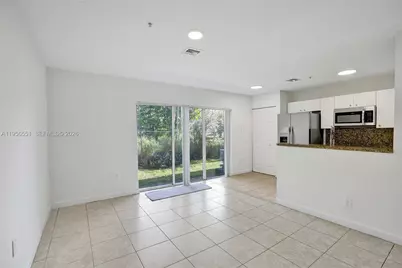 5409 SW 41st St #5409, Pembroke Park, FL 33023 - Photo 6