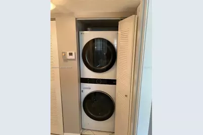 2205 S Cypress Bend Dr, #302, Pompano Beach, FL 33069 - Photo 16