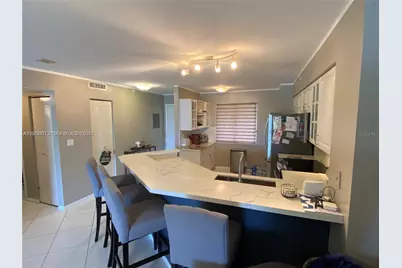 2205 S Cypress Bend Dr, #302, Pompano Beach, FL 33069 - Photo 6