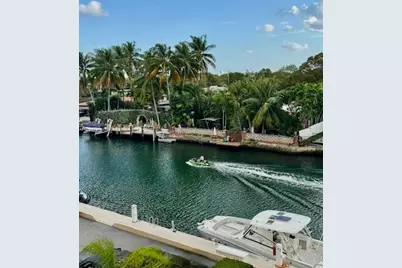 2020 NE 135th Street #409, North Miami, FL 33181 - Photo 2