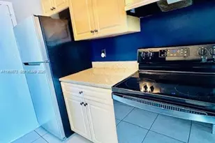 2020 NE 135th St, North Miami, FL 33181 - Photo 22