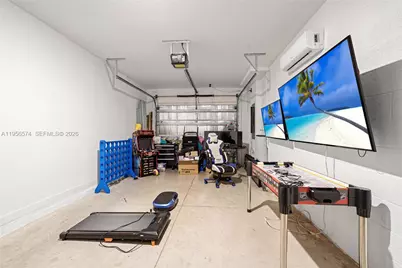 572 NE 6th Pl, Homestead, FL 33034 - Photo 38