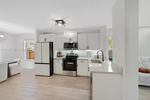 572 NE 6th Pl, Homestead, FL 33034 - Photo 26