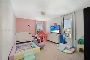 572 NE 6th Pl, Homestead, FL 33034 - Photo 12