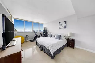 7929 West Dr, North Bay Village, FL 33141 - Photo 12