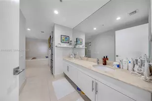 7929 West Dr, North Bay Village, FL 33141 - Photo 16