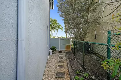 2250 SW 155th Ave, Miami, FL 33185 - Photo 14