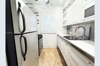 1056 Jefferson Ave #16, Miami Beach, FL 33139 - Photo 8