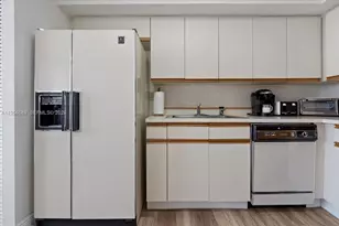 7201 Promenade Dr, Boca Raton, FL 33433 - Photo 18