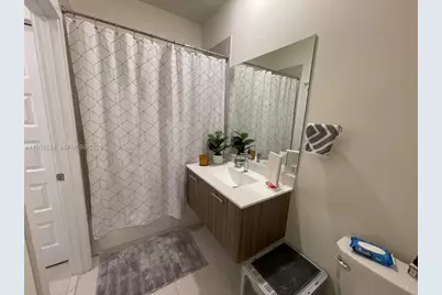 8045 NW 104th Ave #36, Doral, FL 33178 - Photo 16