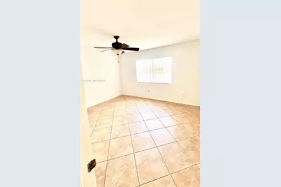 18810 NW 57th Ave #201, Hialeah, FL 33015 - Photo 8