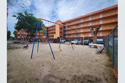 1990 W 56th St #1216, Hialeah, FL 33012 - Photo 18