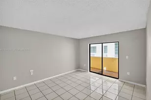 2924 Collins Ave, Miami Beach, FL 33140 - Photo 22