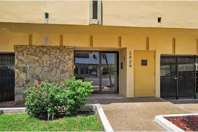 2924 Collins Avenue #501, Miami Beach, FL 33140 - Photo 30