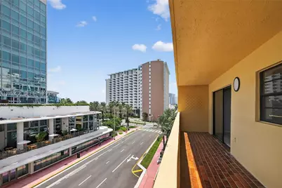 2924 Collins Avenue #501, Miami Beach, FL 33140 - Photo 6