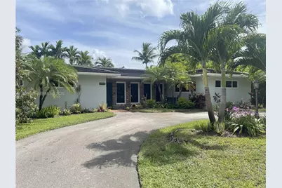 1110 Redbird Ave, Miami Springs, FL 33166 - Photo 2