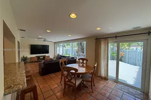 1110 Redbird Ave, Miami Springs, FL 33166 - Photo 16