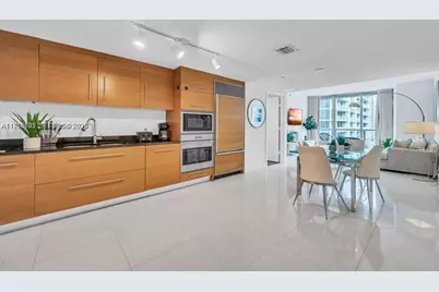 485 Brickell Ave #1711, Miami, FL 33131 - Photo 8