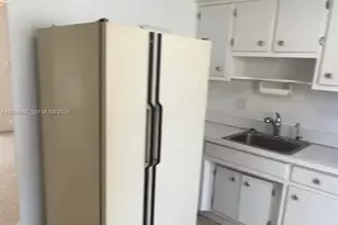 3667 NW 5th St, Miami, FL 33125 - Photo 8