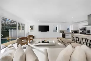 7541 NW 97th Ct, Doral, FL 33178 - Photo 6