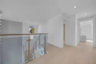 7541 NW 97th Ct, Doral, FL 33178 - Photo 16