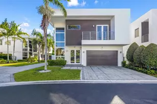 7541 NW 97th Ct, Doral, FL 33178 - Photo 1