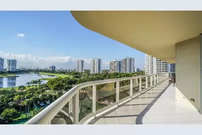 20191 E Country Club Dr #901, Aventura, FL 33180 - Photo 2