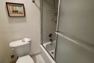 4000 N Hills Dr, Hollywood, FL 33021 - Photo 14