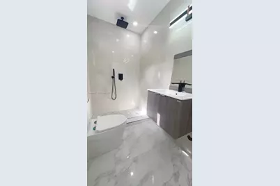 1013 NW 1st Ave, Hallandale Beach, FL 33009 - Photo 12