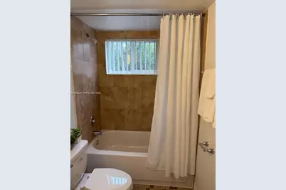 510 NW 24 #34, Fort Lauderdale, FL 33311 - Photo 8