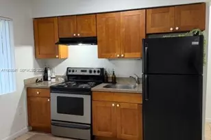 510 NW 24, Fort Lauderdale, FL 33311 - Photo 2