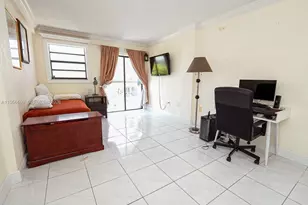 130 S Shore Dr, Miami Beach, FL 33141 - Photo 12